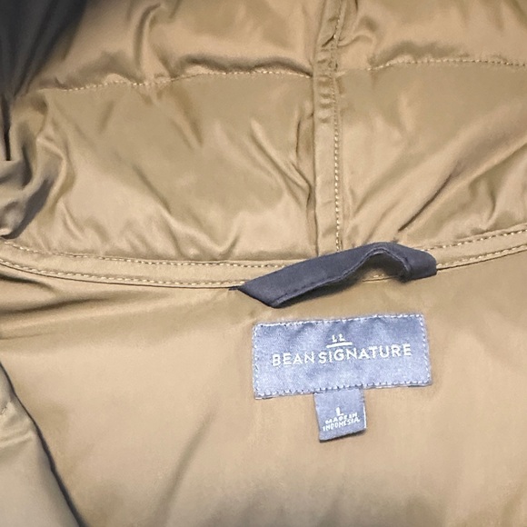 L.L.Bean Signature Puffer Jacket - Picture 2 of 5